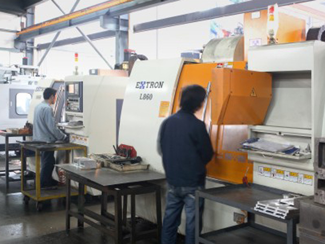 當(dāng)今濕法制粒機(jī)已發(fā)展到高速濕法制粒